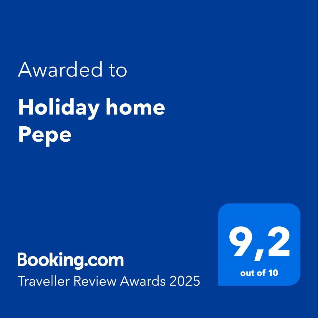 Holiday Home Pepe Banj Eksteriør bilde